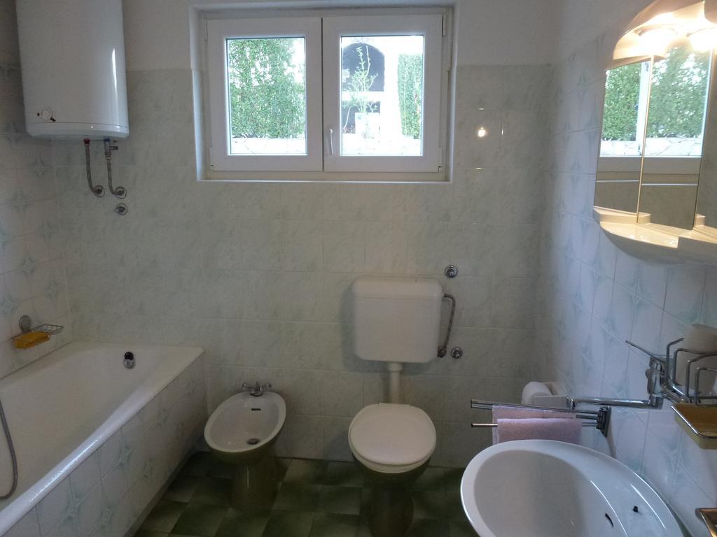 Apartments Tony Stanici - Omiš Екстериор снимка